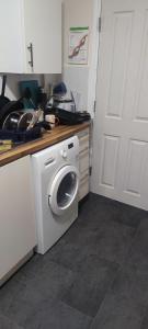 Well furnished Room in London