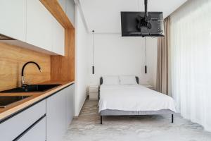 Aura Tower Aparments by In Property