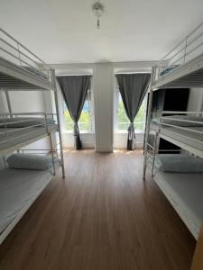 Bagetti hostel only for girls