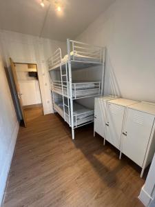 Bagetti hostel only for girls