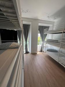 Bagetti hostel only for girls