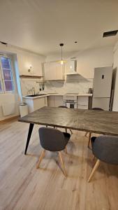 Appartements Appartement Bayonne dans maison basque avec jardin : photos des chambres