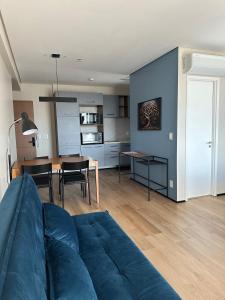 Studio moderno com vista incrível e garagem