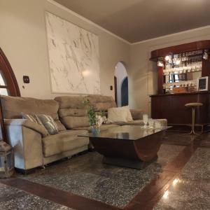 Casa Colonial com Suítes e Quartos Privativos - Hospedagem Residencial