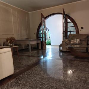 Casa Colonial com Suítes e Quartos Privativos - Hospedagem Residencial