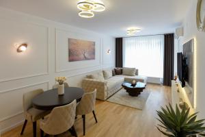 Amazon Royale Apartment