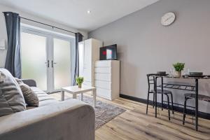 Comfy Garden Studio in Banbury with Modern Amenities and Fast Wifi