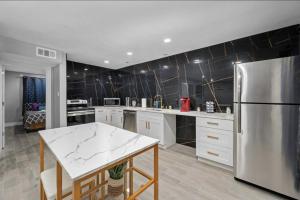 Charming Getaway in Houston Heights