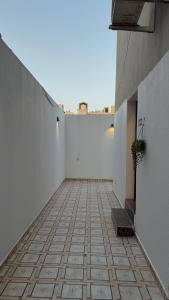 Apartment room and hall private entrance in Al-Malqa neighborhood