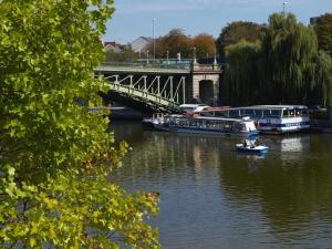 "Studio urbain avec jardin privatif, à 10 min de Nantes, proche transports et vélos inclus" - FR-1-306-816