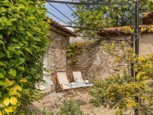 Gîte de Charme avec Jardin Privé près de Nantes, Accès Facile, Équipé Tout Confort - FR-1-306-812