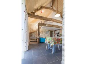 Gîte écolabel entre Angers et Loire, piscine chauffée, jardin clos, calme et charme authentique - FR-1-306-847