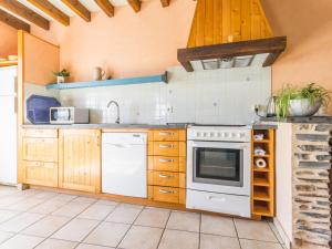 Charmante longère 3 chambres avec jardin clos, proche de Nantes, idéale pour familles et détente - FR-1-306-896