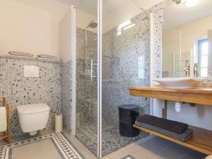 Maison de Maître rénovée avec jardin, terrasse et équipements modernes, au calme de la campagne. - FR-1-306-928