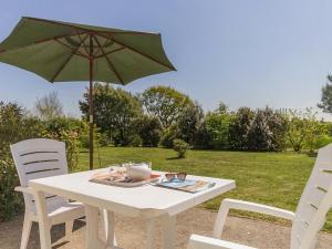 Maisons de vacances Gite cosy avec spa en pleine campagne pres de Pornic - FR-1-306-927 : photos des chambres