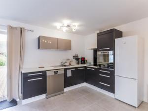 "Charmante Écurie Rénovée, Proche Plages & Centre Ville, Jardin Privatif, Animaux Acceptés" - FR-1-306-1216