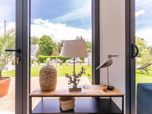 Maisons de vacances Maison moderne et lumineuse a 900m de la plage, jardin prive, terrasse, barbecue et 2 velos adultes inclus. - FR-1-306-1204 : photos des chambres