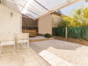 Maison familiale moderne, 300m du centre, 500m de la mer, WIFI gratuit, draps inclus. - FR-1-306-1206