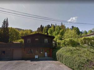 Maisons de vacances Charmant Gite en Montagne avec Terrasse et Garage, Proche La Bresse Ski et Sentiers Balises - FR-1-589-17 : photos des chambres