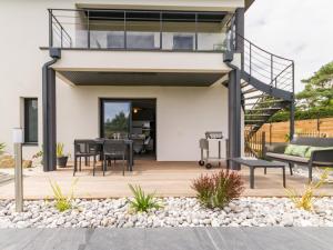 Maisons de vacances Gites avec piscine chauffee, SPA, proche plage et commerces, jardin privatif et tout compris - FR-1-306-1207 : photos des chambres