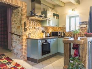 Maisons de vacances Maison Charme Renovee, Jardin, Proche Nantes, Familles & PMR Bienvenues - FR-1-306-1059 : photos des chambres