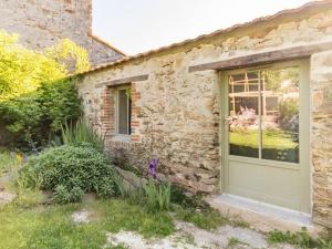Maisons de vacances Maison Charme Renovee, Jardin, Proche Nantes, Familles & PMR Bienvenues - FR-1-306-1059 : photos des chambres