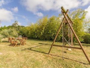 Maisons de vacances Gite lumineux avec jardin privatif pres des plages, equipement bebe et recharge electrique - FR-1-306-1104 : Maison de Vacances (4 Adultes)