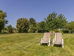 Maisons de vacances Chaumiere typique avec jardin clos, proche Guerande et La Baule, ideale pour familles et cyclistes - FR-1-306-1091 : photos des chambres