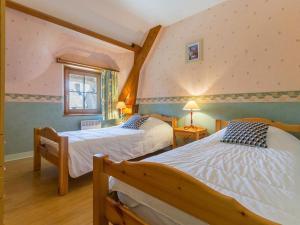 Maisons de vacances Chaumiere typique avec jardin clos, proche Guerande et La Baule, ideale pour familles et cyclistes - FR-1-306-1091 : photos des chambres