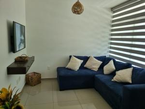 House with air conditioning and pool