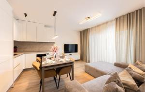 Amazing Apartment In Podstrana With Wifi