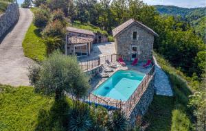 Maisons de vacances Lovely Home In Pont De Labeaume : photos des chambres