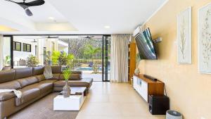 Catalina Cove 45 - Luna Piena Private Home