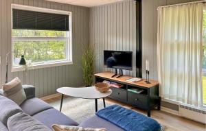 2 Bedroom Awesome Home In Sydals