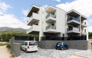 Beautiful Apartment In Split With Wifi