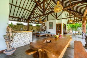 Villa Penyu - Spacious 2BR Villa with Private Pool - Center Bingin