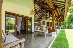 Villa Penyu - Spacious 2BR Villa with Private Pool - Center Bingin