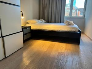 2 Bedroom Apartment with Balcony