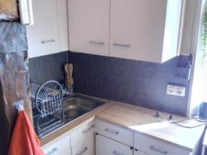 Maisons de vacances Maison de charme a Cros - 3 pers, Parc des Volcans - FR-1-814-133 : photos des chambres