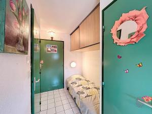 Studio lumineux avec balcon, animaux admis - FR-1-451-218