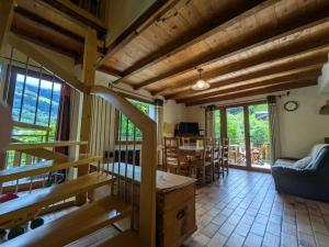 Chalet familial 8 pers, calme, nature à Beaufort - FR-1-342-335
