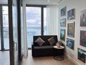 Waterfront CBD luxury 1Br with best view