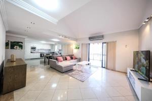 Two Level 3 Bedroom Penthouse in Sydney Liverpool