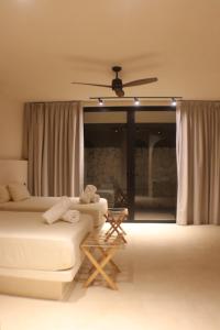 Casa Hood By the Sea