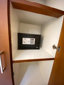 Cozy room Kuta - 1 minute to the beach by Micky Studio R