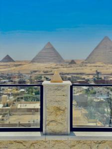 Pyramids FORT HOTEL