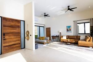 Private home in Cerritos Beach, Casa Lomita