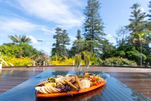 Whalers Watch Luxury Home