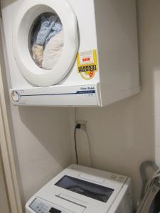 Oxford St Apartment with Gym Spa Pool