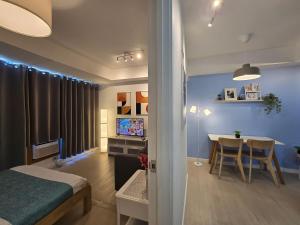 1BR Condotel at Azure Urban Resort Near Airport #AZ04